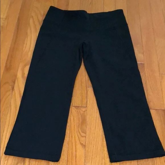 LULULEMON Skinny Capris - Picture 5 of 6